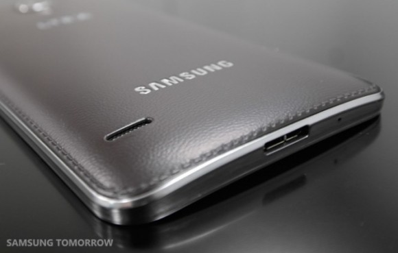 samsung galaxy round (3)